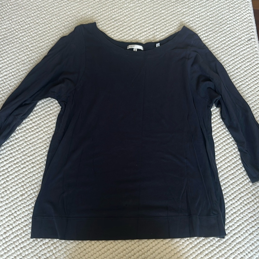 Vince Medium Black Top